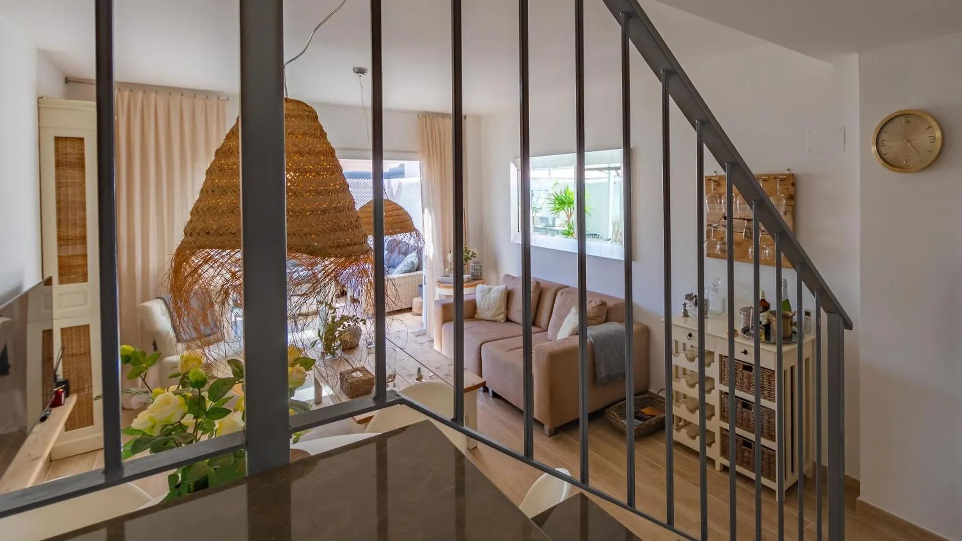 Apartment Terrace, Pool, Near Beach & Home Office Tarifa