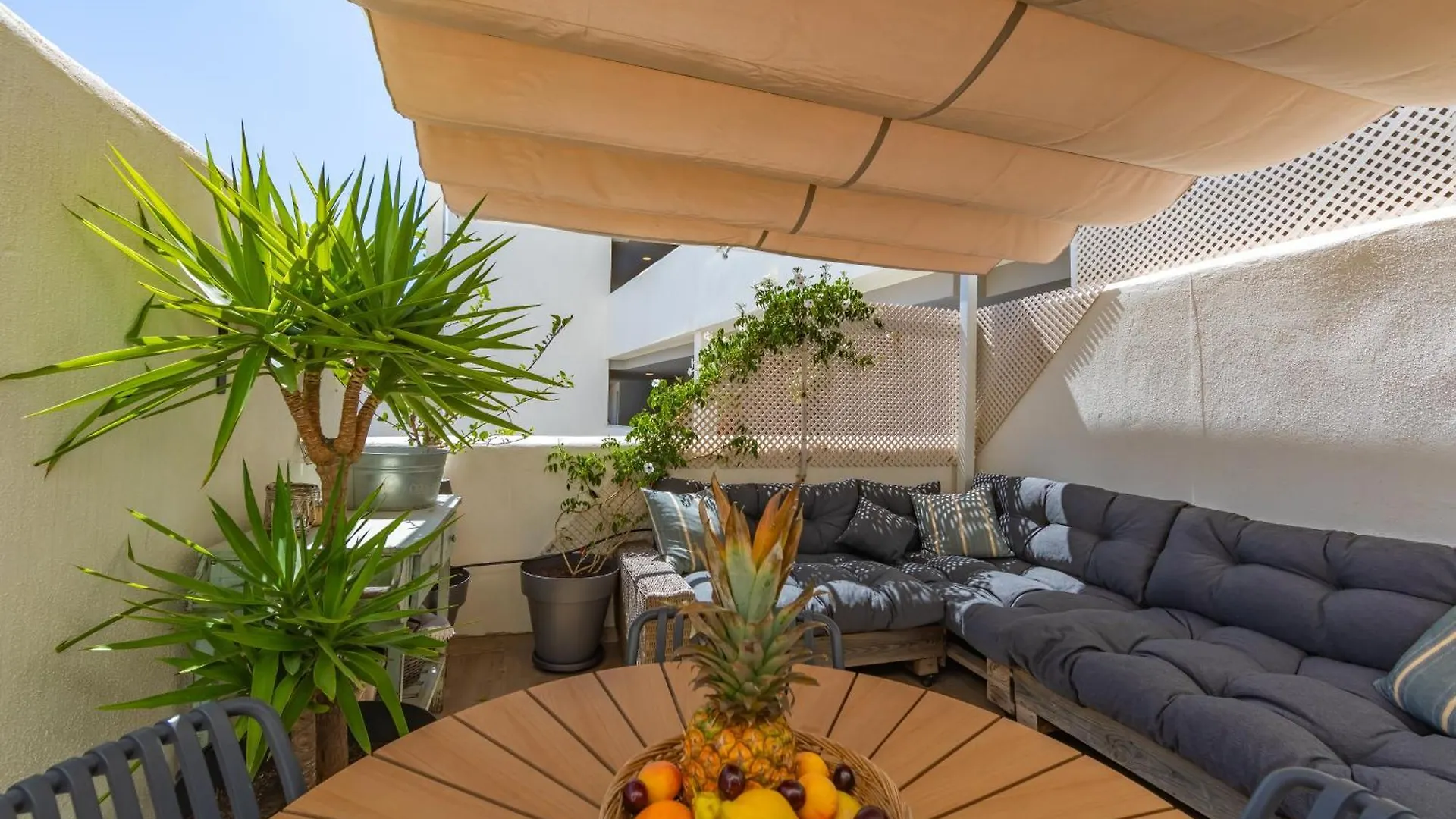 Terrace, Pool, Near Beach & Home Office Tarifa Apartment