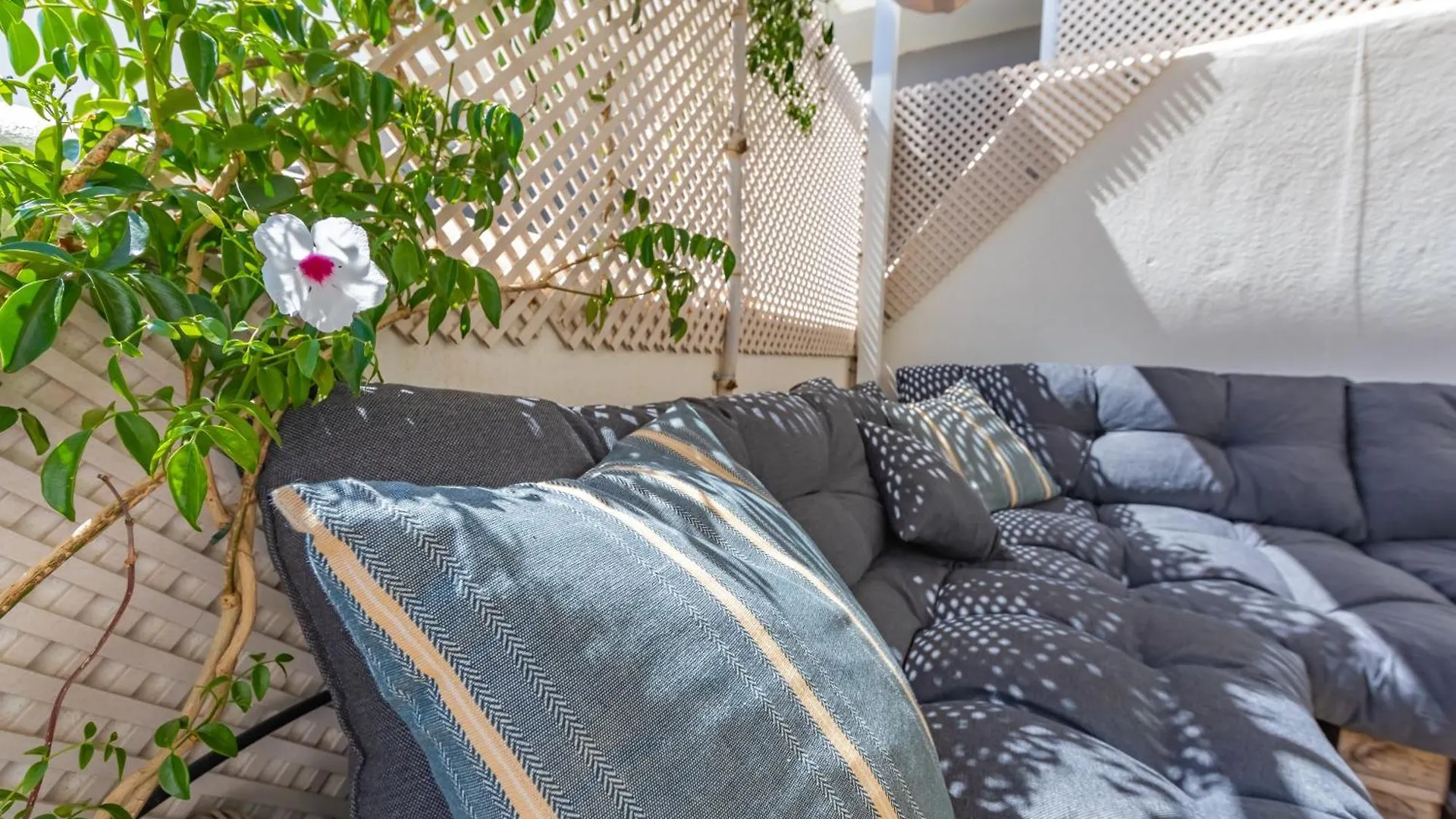 Terrace, Pool, Near Beach & Home Office Tarifa
