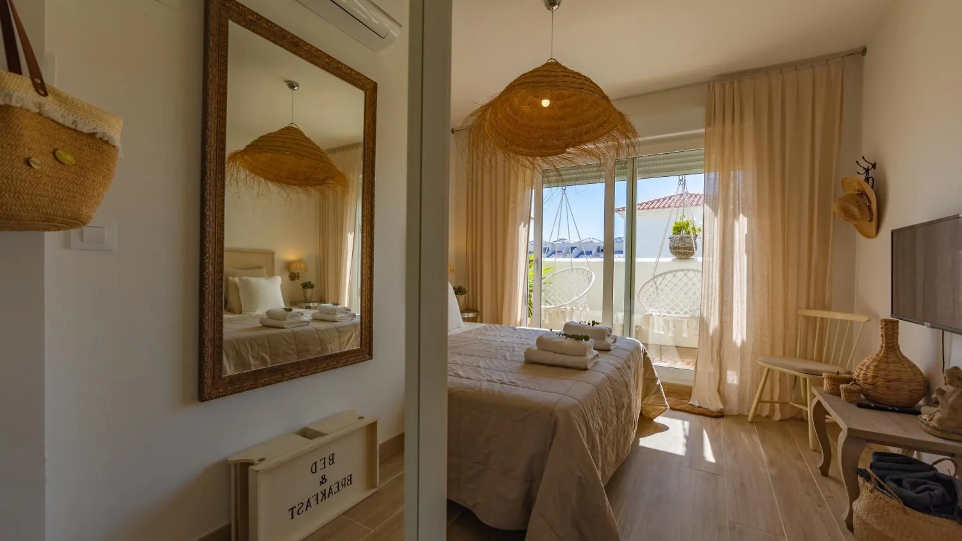 Terrace, Pool, Near Beach & Home Office 塔里法